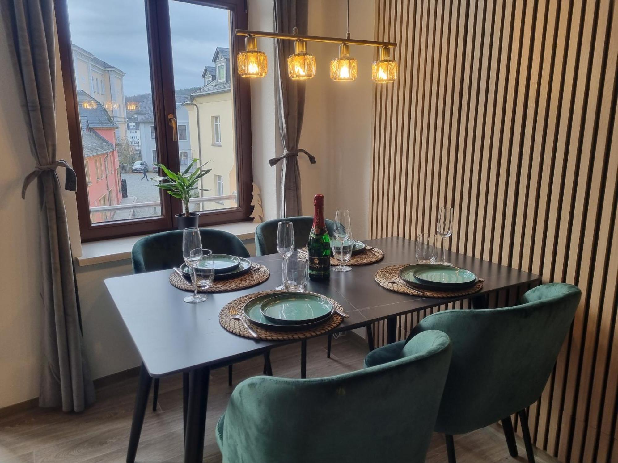 Maremar - Design Maisonette Altstadt - 4 Pers - 57Qm - Luxus Boxspringbett - Kueche - Arbeitsplatz - Privater Parkplatz Greiz Exteriér fotografie